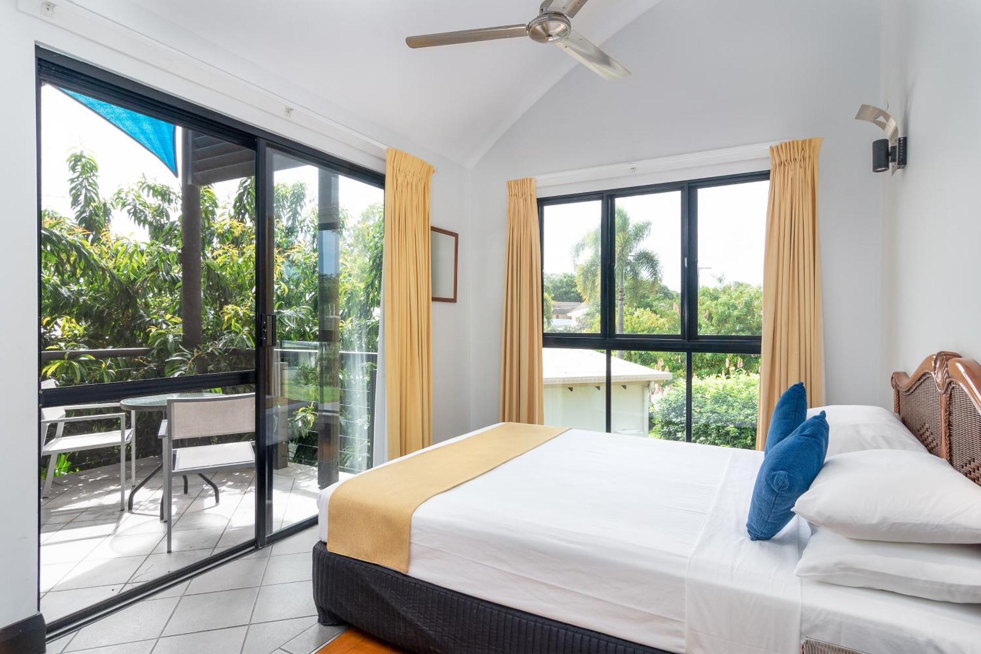 Dreamcatcher Beach-Side Apartments Port Douglas Kültér fotó